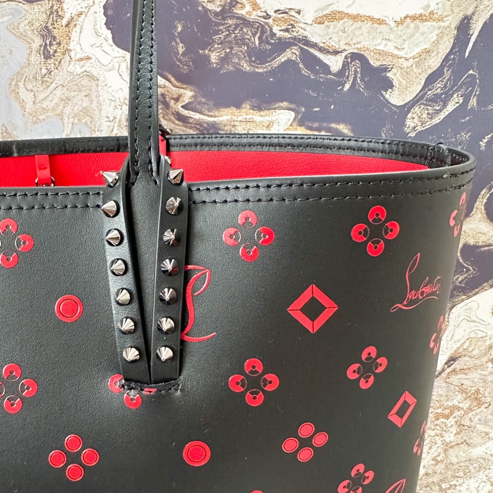 Sold! Christian Louboutin Degrade Loubinthesky East West Cabata Black Red Tote - Picture 10 of 11